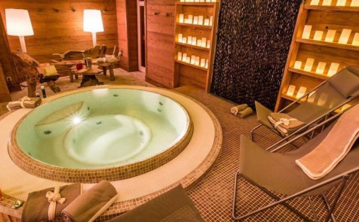 Hotel Alpen Ruitor, Meribel, Hot Tub